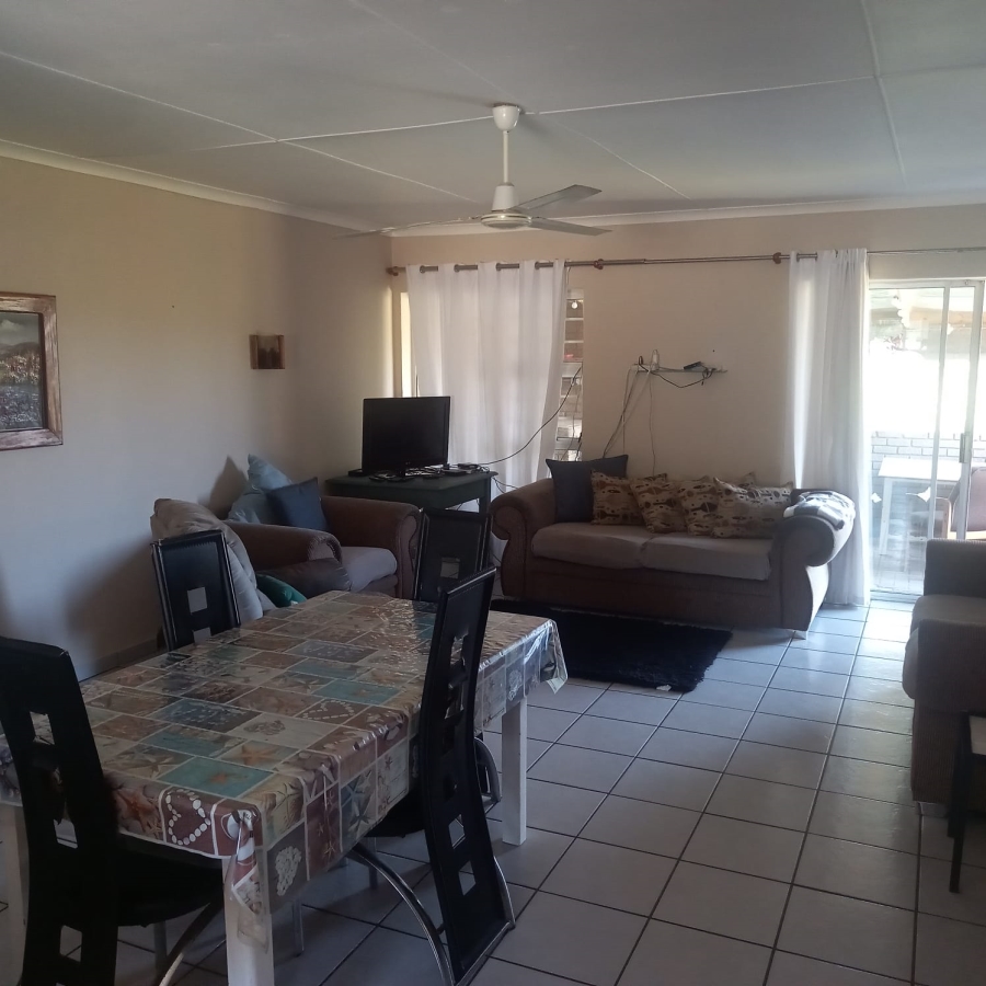 4 Bedroom Property for Sale in Klein Brak Western Cape